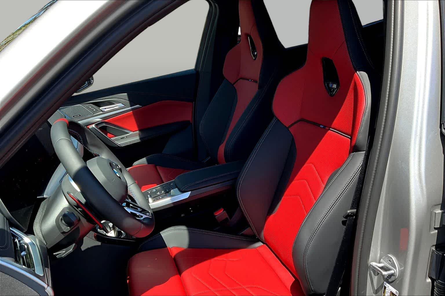 New 2026 Space Silver Metallic BMW M35i image 9
