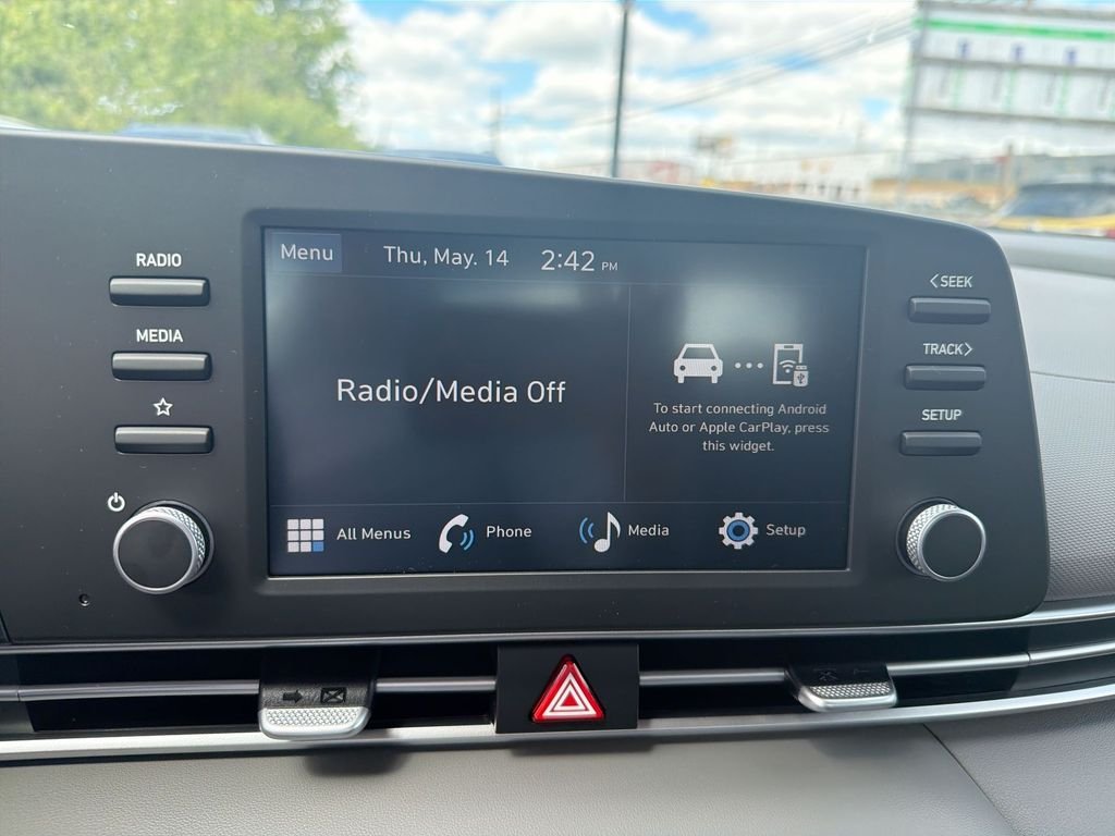 New 2026 Black Hyundai SE image 12