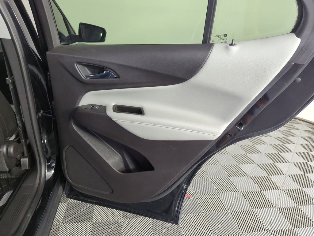 Used 2019 Black Chevrolet Premier image 31