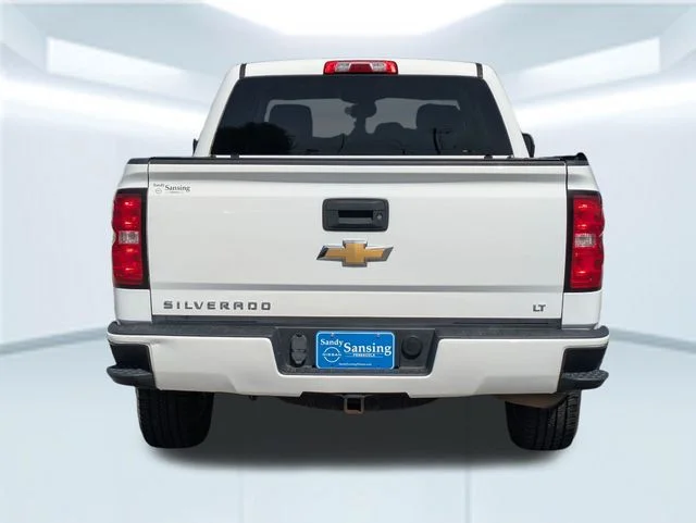Used 2017 White Chevrolet LT image 5
