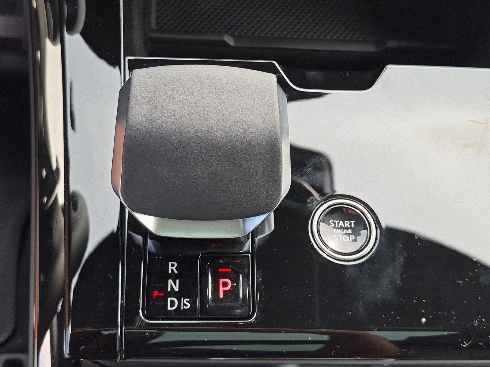 New 2027 Santorini Black Land Rover Dynamic SE image 25