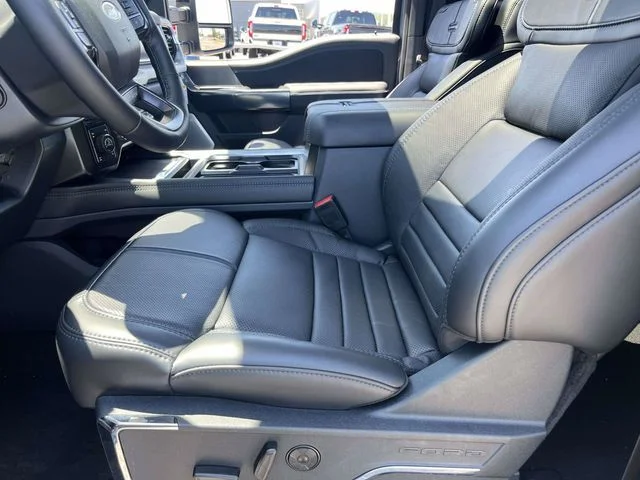 New 2026 Glacier Gray Metallic Tri-Coat Ford Platinum image 9