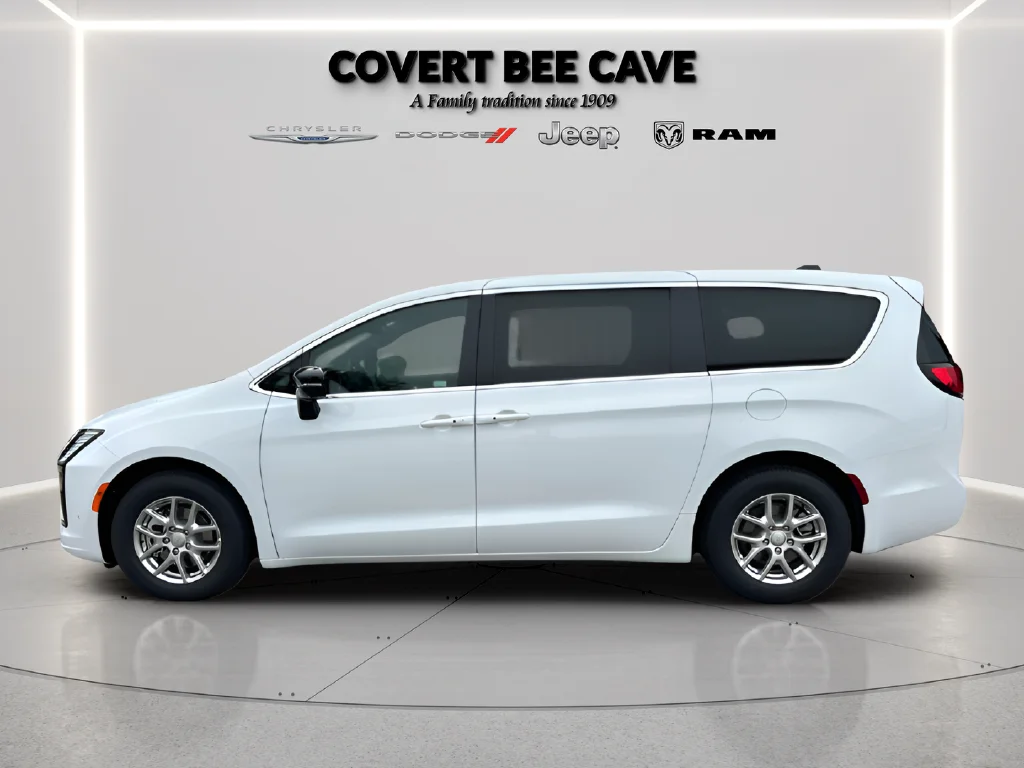 New 2027 Bright White Clear-Coat Paint Chrysler Select image 9