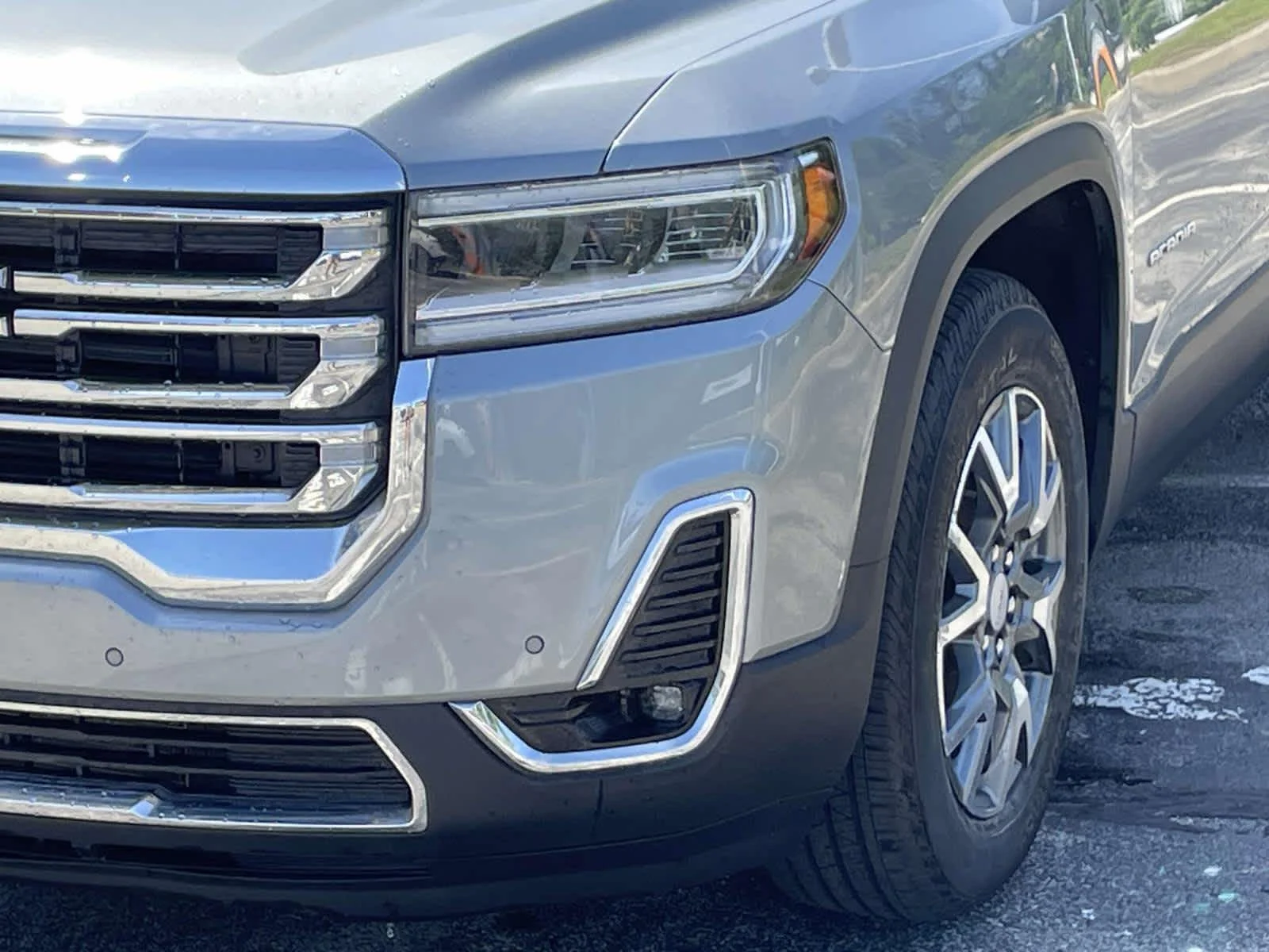 Certified Used 2023 Sterling Metallic GMC SLT image 13