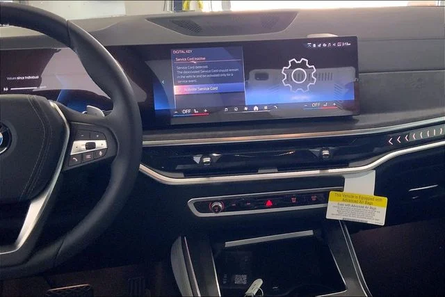 New 2026 Skyscraper Grey Metallic BMW sDrive40i image 6