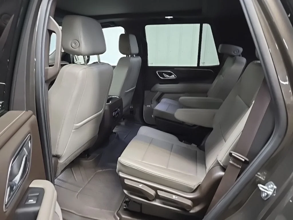 Used 2021 Graywood Metallic Chevrolet LT image 34