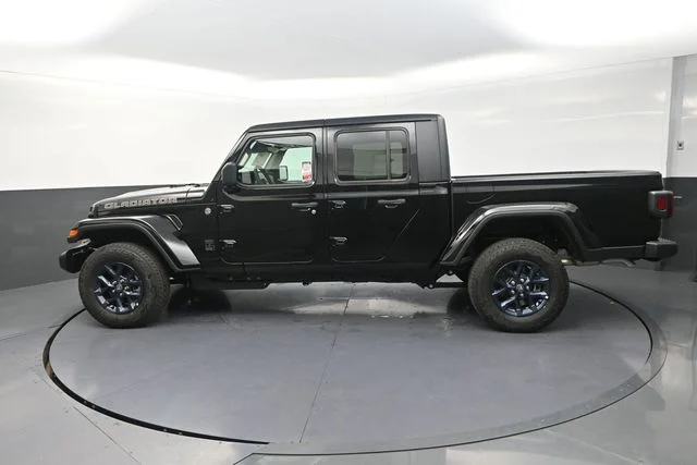New 2026 Black Clear-Coat Exterior Paint Jeep 85th Anniversary Edition image 6