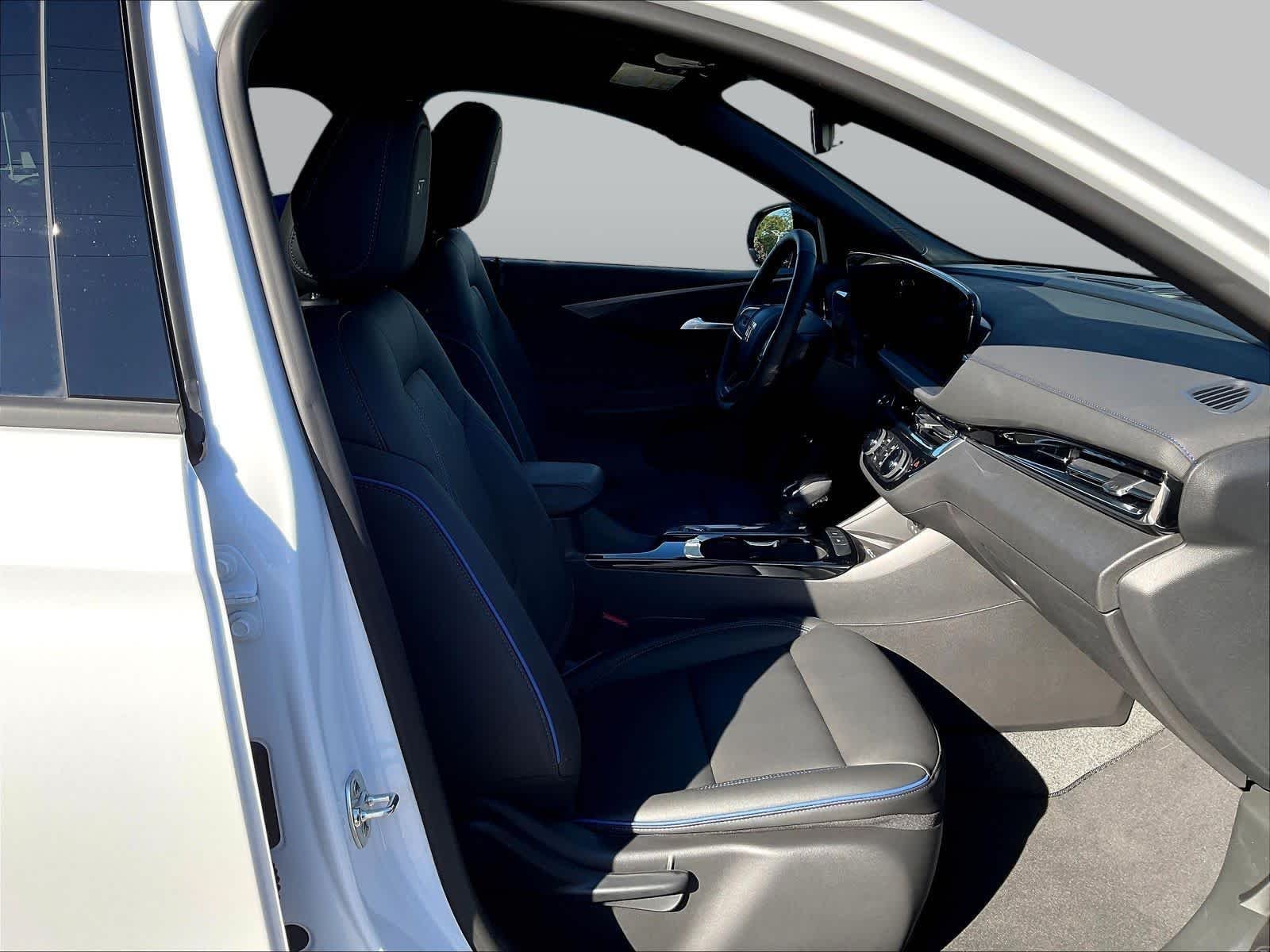 2026 Buick Envista Sport Touring - Photo 30
