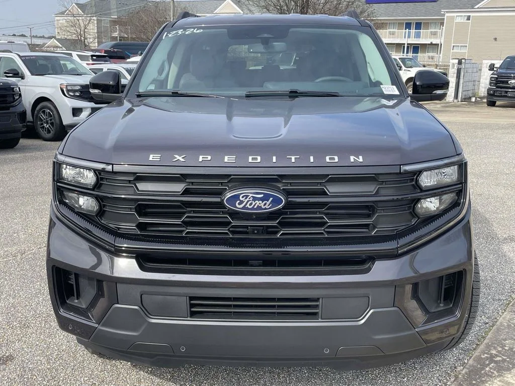 New 2026 Dark Matter Gray Metallic Ford MAX Active image 8