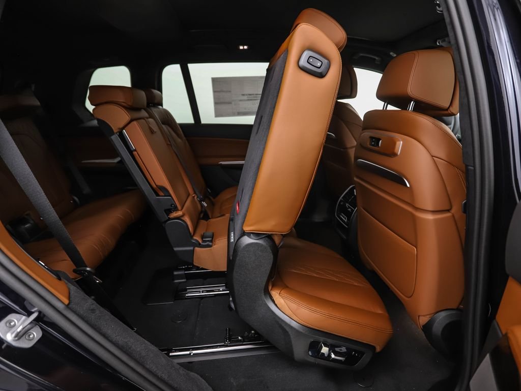 New 2027 Carbon Black Metallic BMW xDrive40i image 36