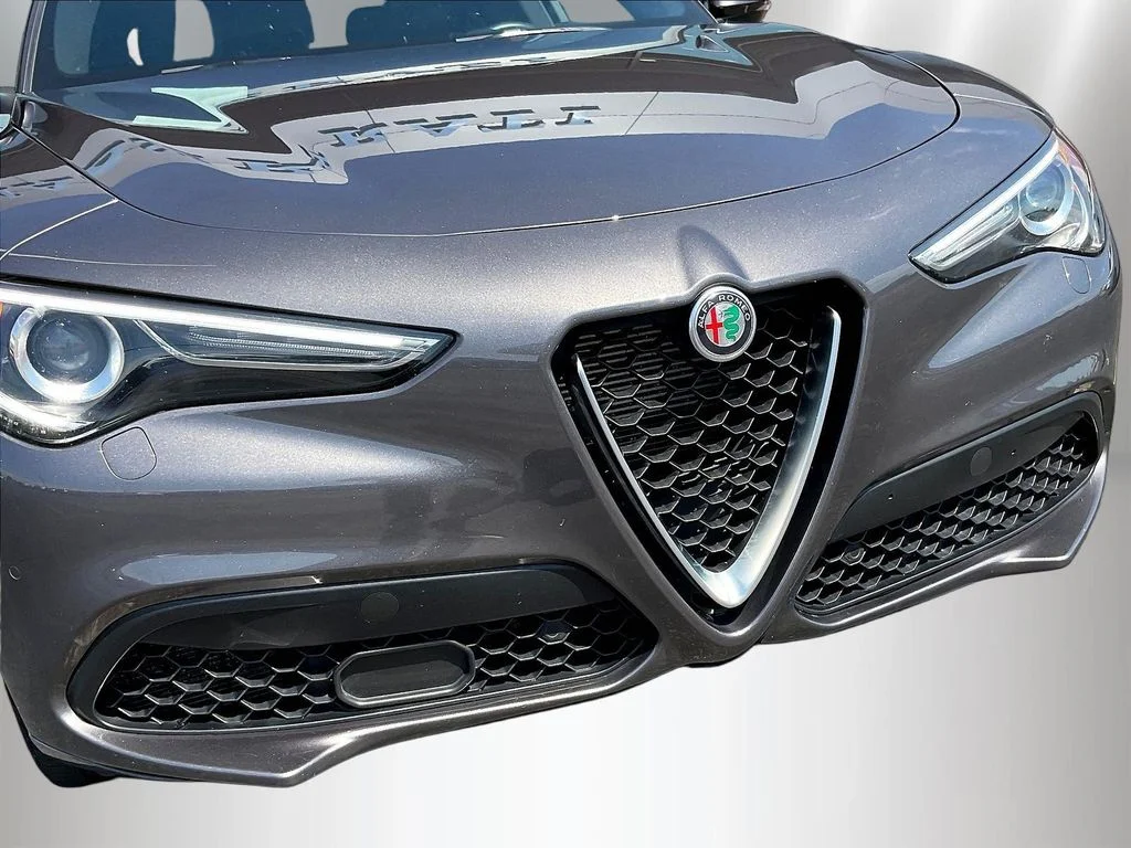 Used 2023 Gray Metallic Alfa Romeo Ti image 31