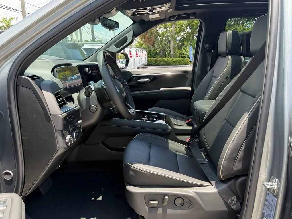 New 2026 Sterling Gray Metallic Chevrolet Premier image 5