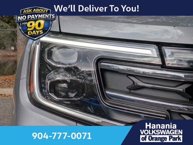 New 2026 Silver Volkswagen 2.0T SE w/Technology image 9