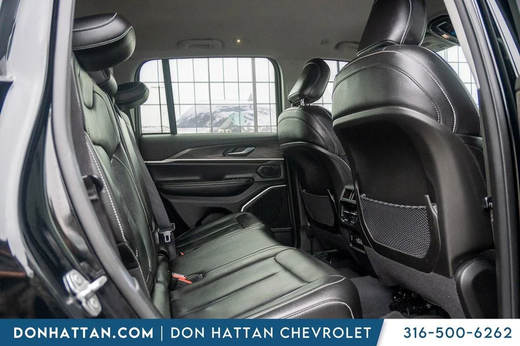 Used 2023 Black Jeep Limited image 26