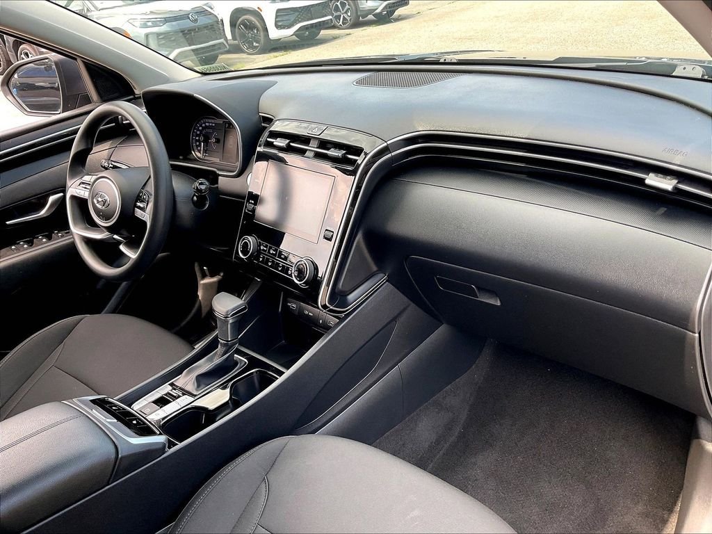 Used 2023 Amazon Gray Hyundai SEL image 13