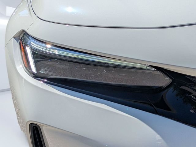 Used 2025 White Honda  image 10
