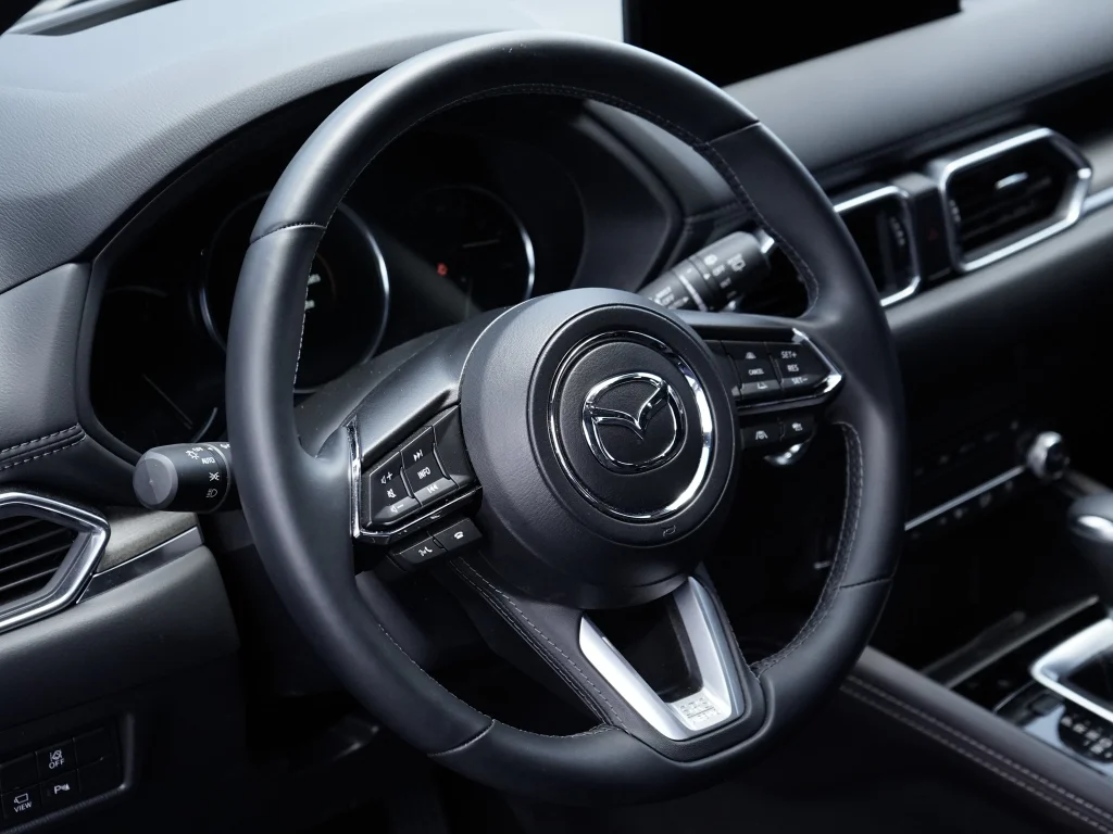 Used 2025 Deep Crystal Blue Mica Mazda 2.5 Turbo Signature image 11