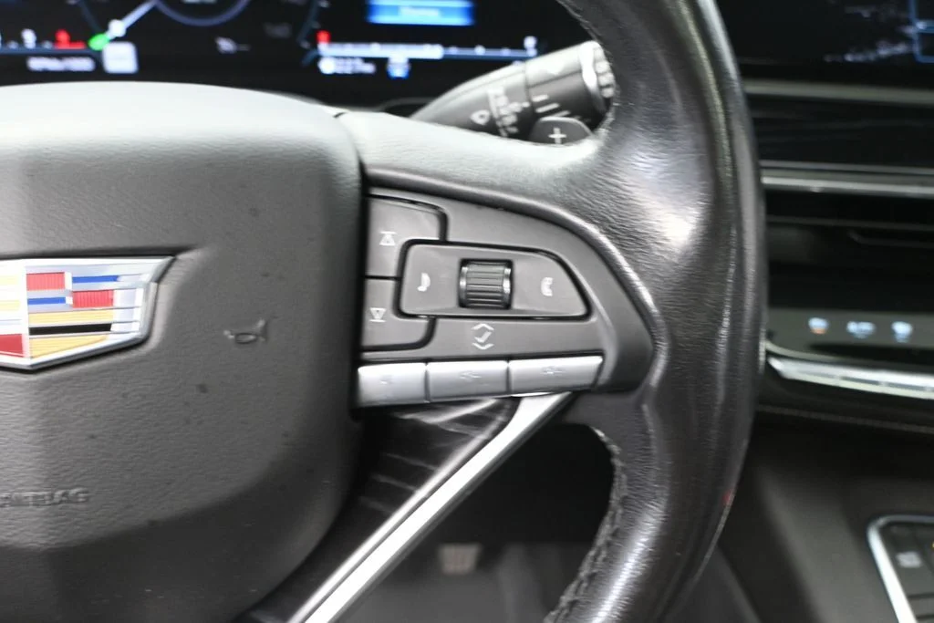 Used 2021 White Cadillac Sport image 33