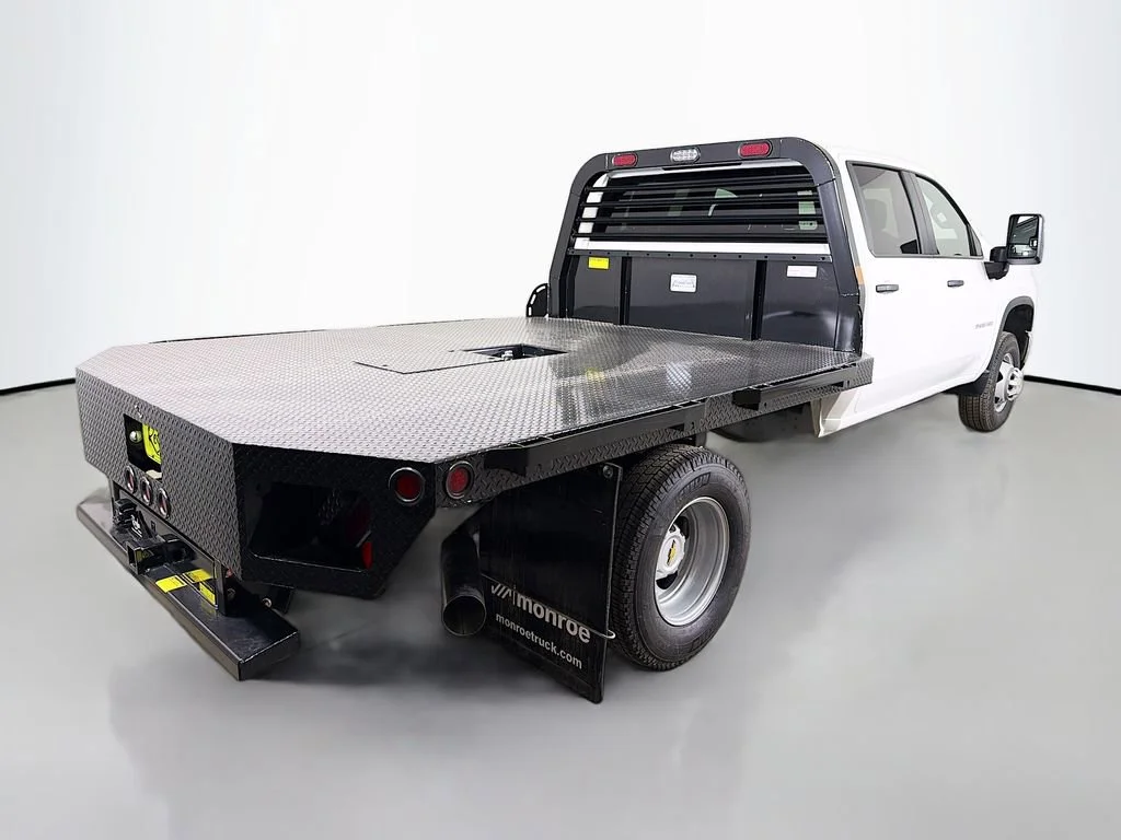 New 2026 Summit White Chevrolet Work Truck image 5
