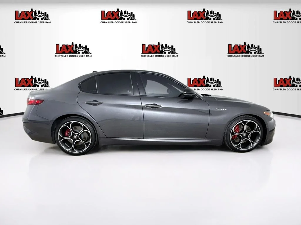 Used 2023 Gray Alfa Romeo Veloce image 8