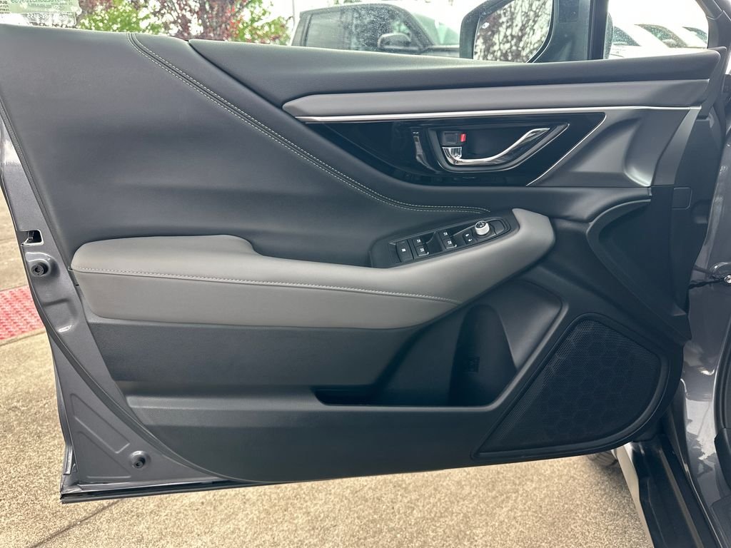 Used 2021 Gray Metallic Subaru Onyx Edition XT image 11