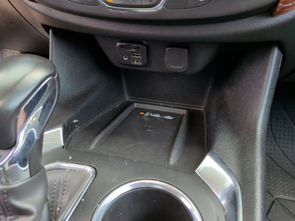 Used 2021 Black Chevrolet High Country image 32