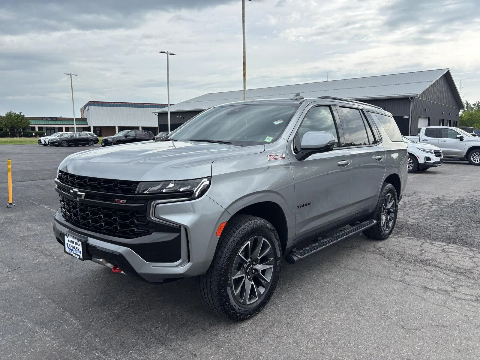 Used 2023 Sterling Gray Metallic Chevrolet Z71 image 3
