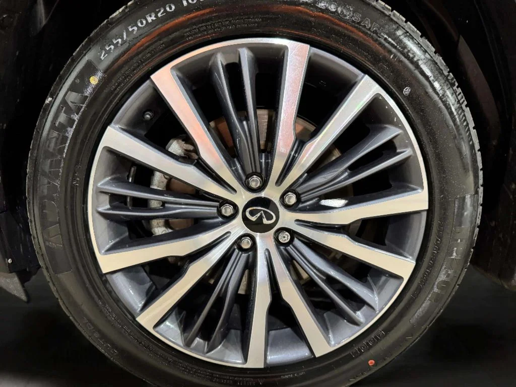 Used 2023 Mineral Black INFINITI Sensory image 33