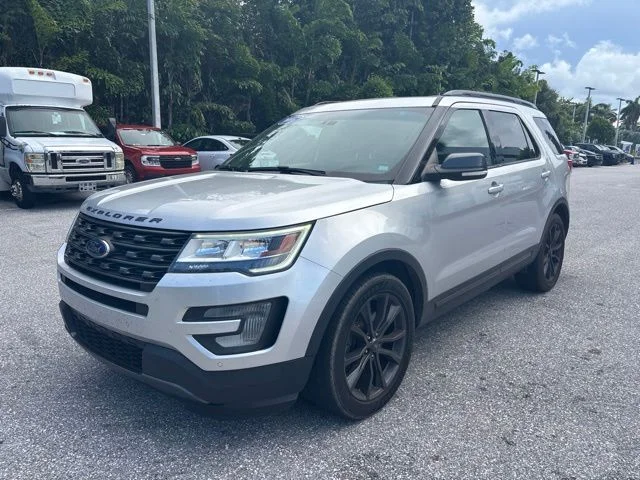 Certified Used 2017 Ingot Silver Metallic Ford XLT image 11