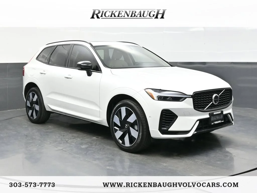 2025 Volvo XC60 Plus