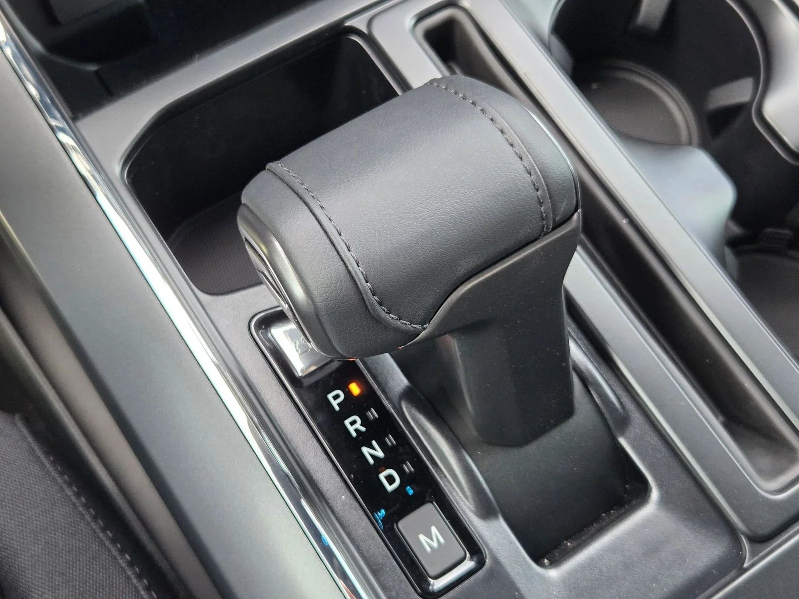 New 2026 Oxford White Ford XLT image 16