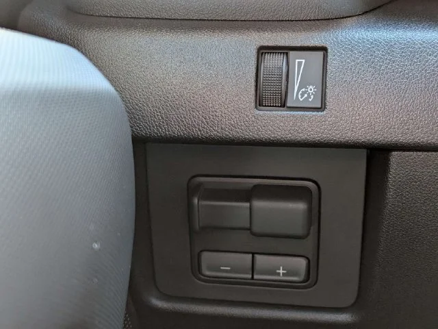 New 2026 Summit White GMC Elevation image 23