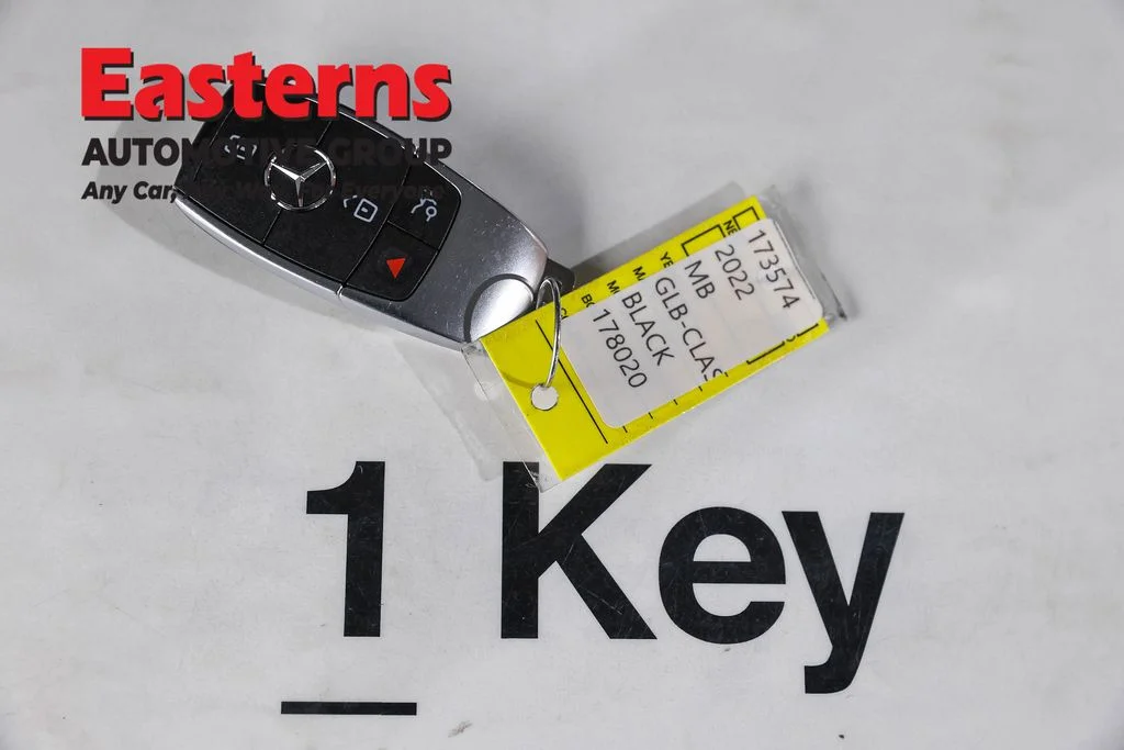 Used 2022 Black Mercedes-Benz GLB 250 image 25
