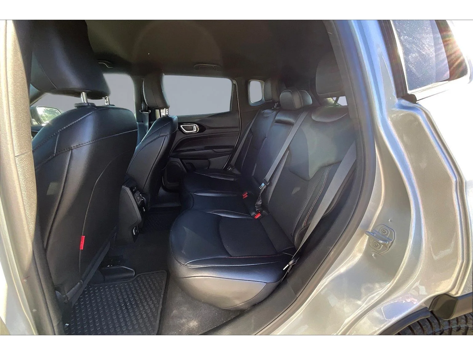 Used 2026 Silver Jeep Trailhawk image 18