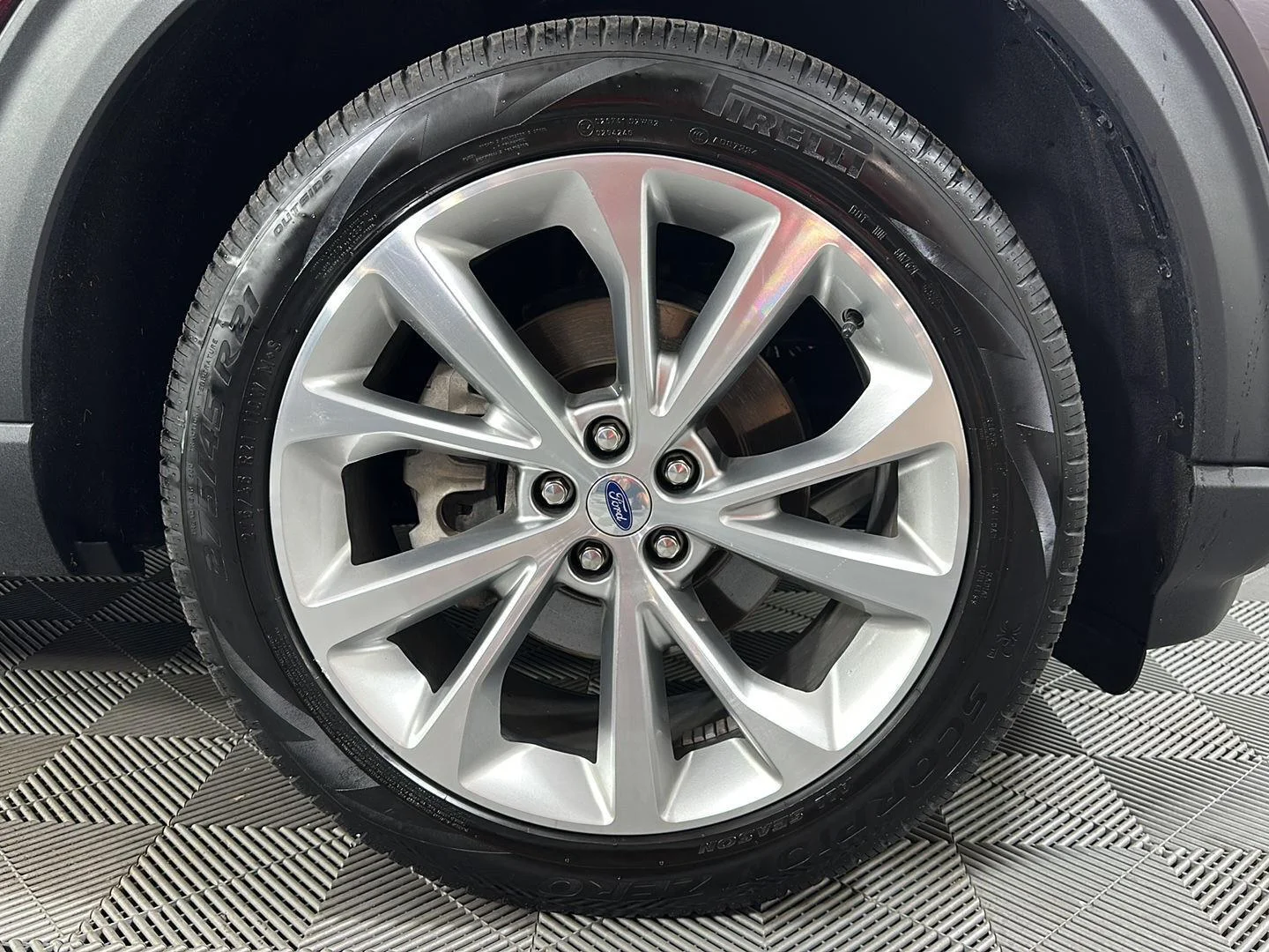 Used 2023 Jewel Red Metallic Tinted Clearcoat Ford Platinum image 3