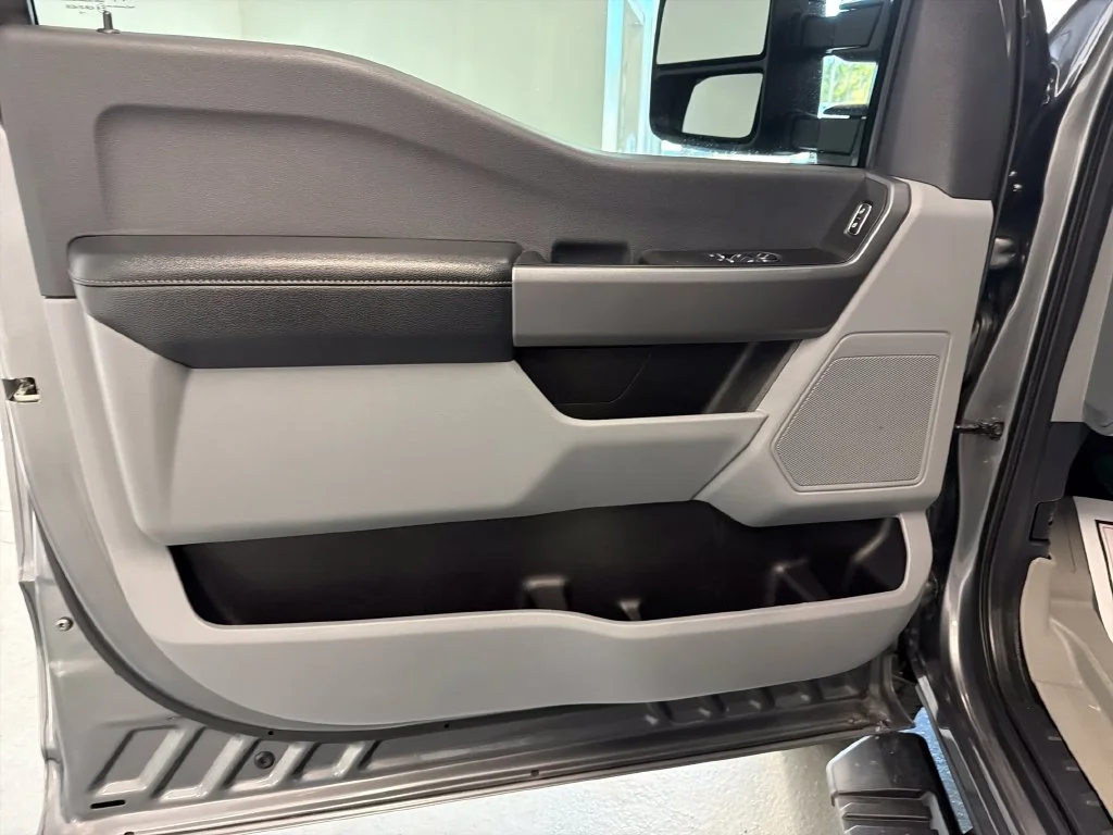 Used 2025 Gray Ford XLT image 13