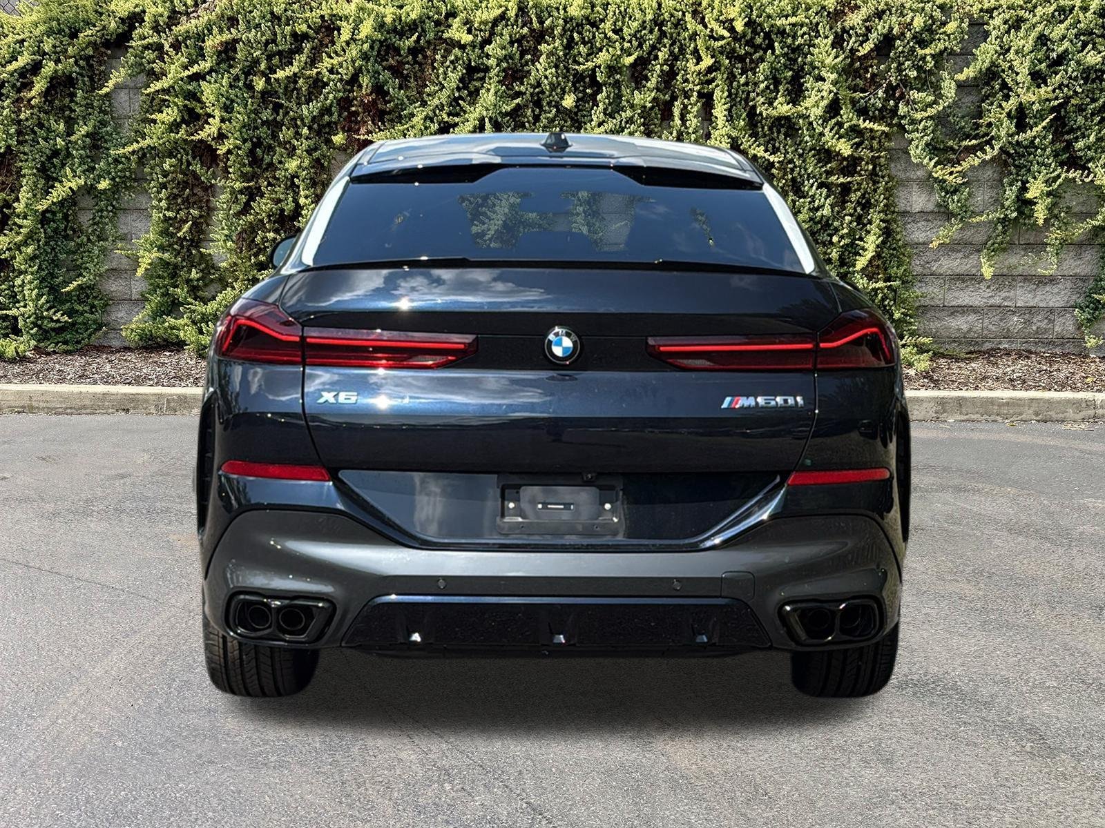 New 2027 Carbon Black Metallic BMW M60i image 5