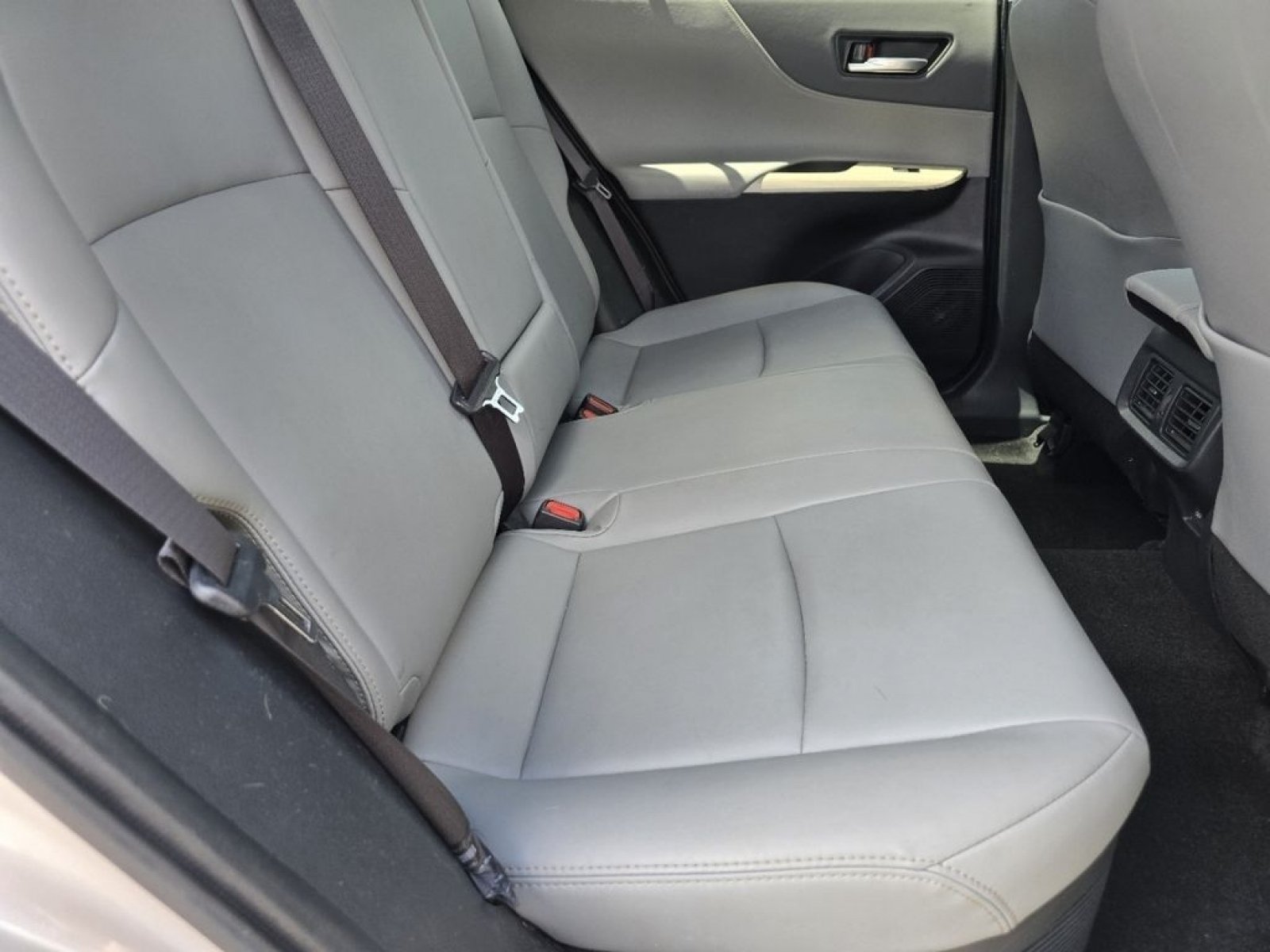 Used 2024 Titanium Toyota XLE image 19
