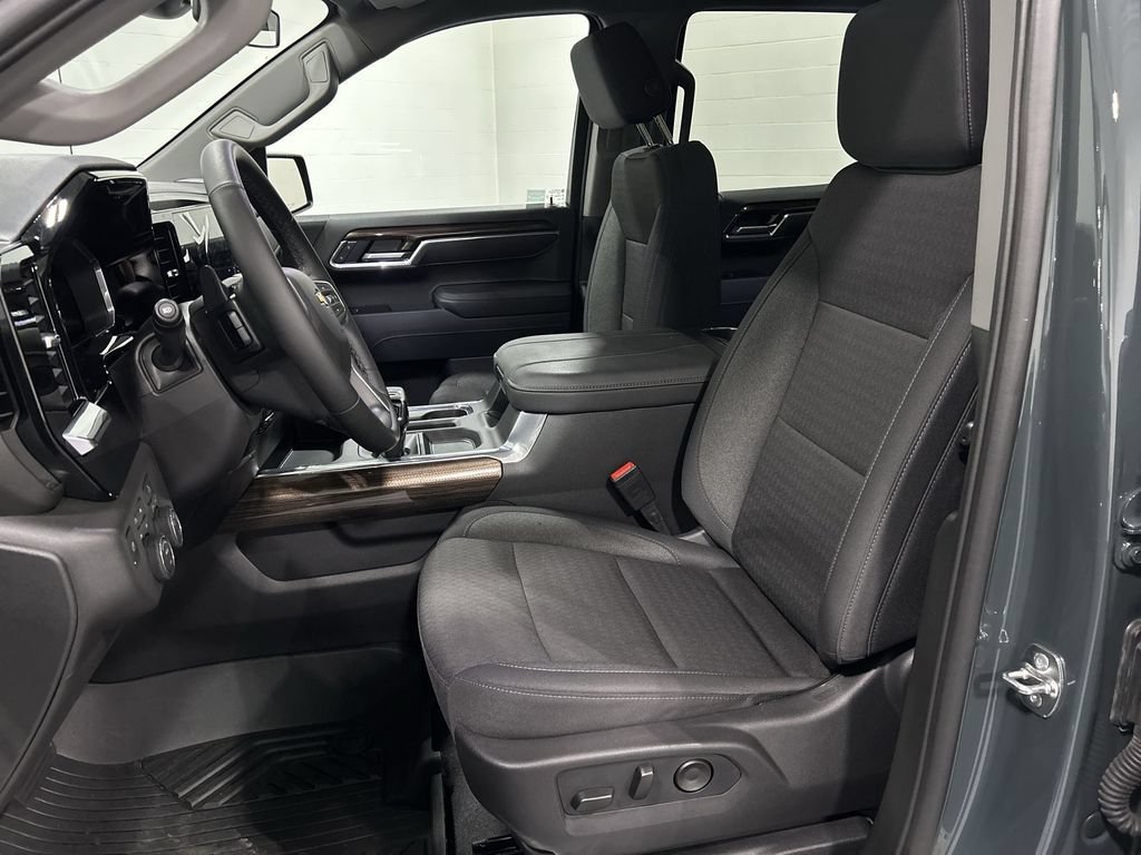 2026 Chevrolet Silverado 1500 LT - Photo 13