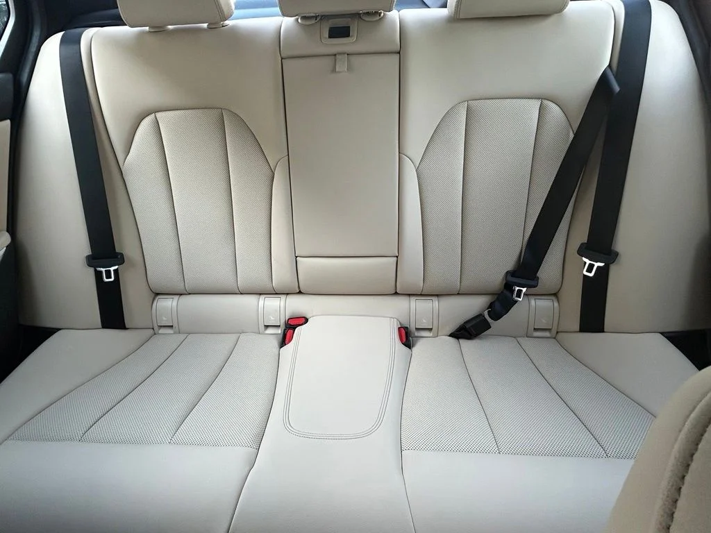 Used 2025 White BMW 330i image 13