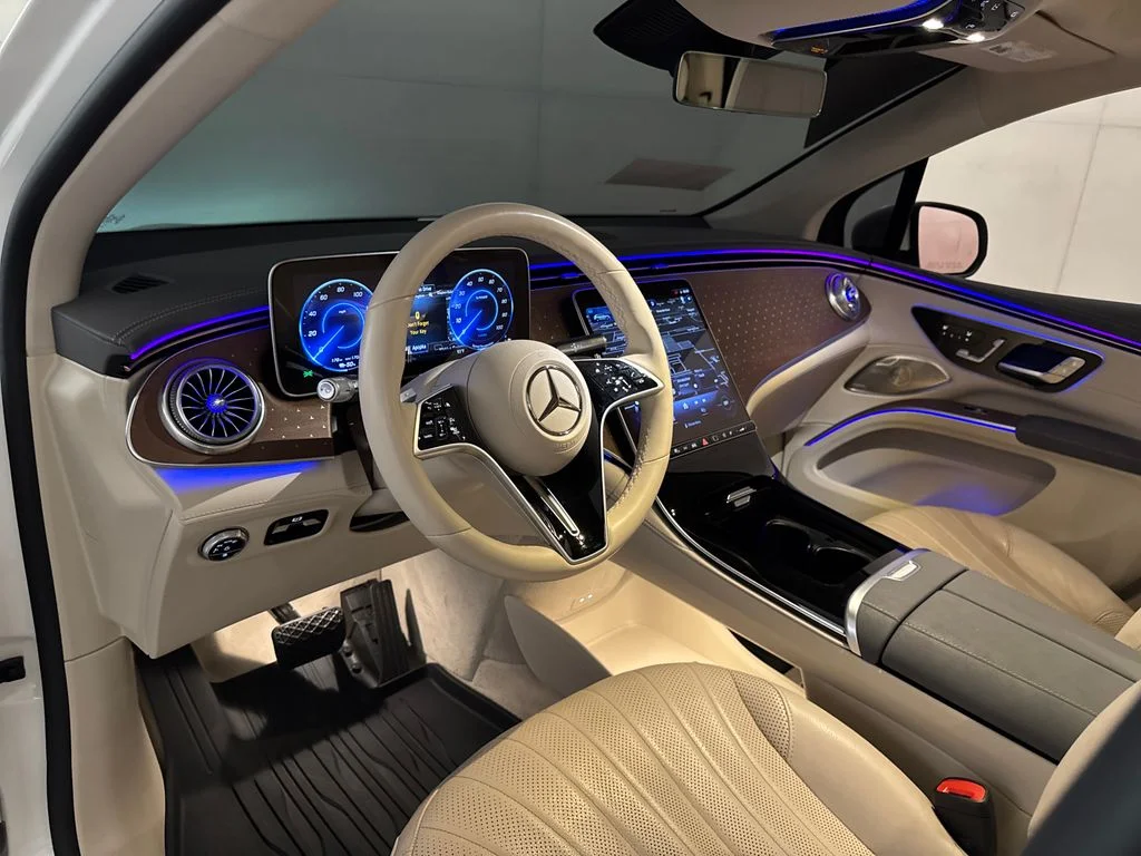 Certified Used 2023  Mercedes-Benz 450 image 5
