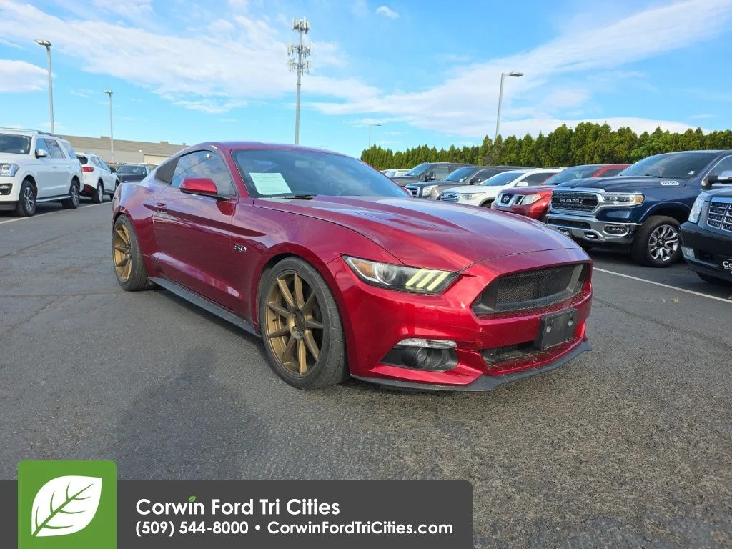 2017 Ford Mustang GT Coupe's photo