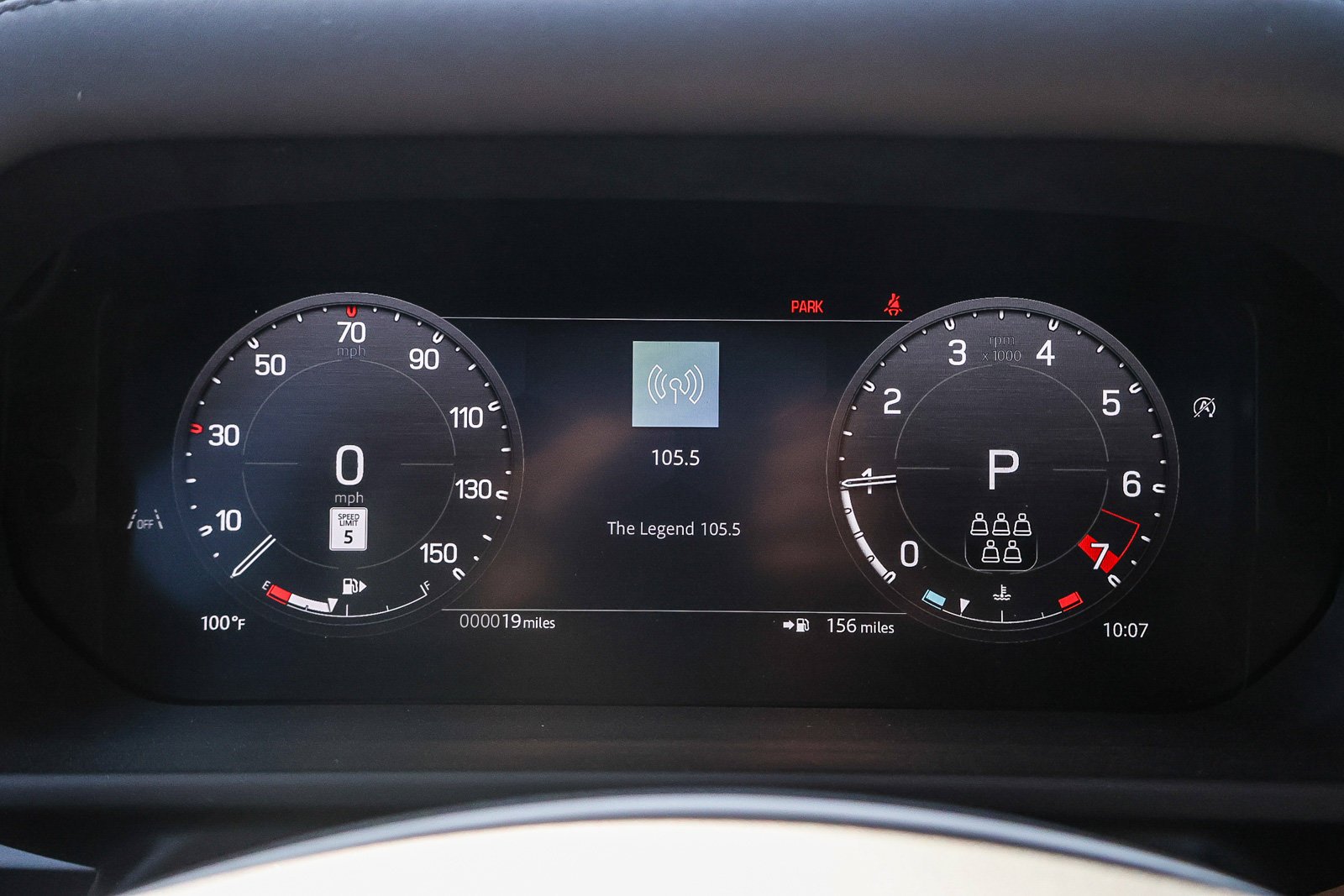 New 2026 Fuji White Land Rover X-Dynamic SE image 29