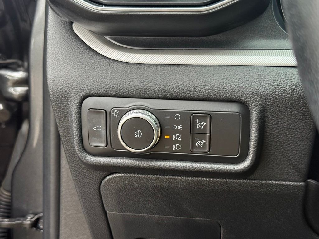Used 2020 Gray Ford XLT image 16