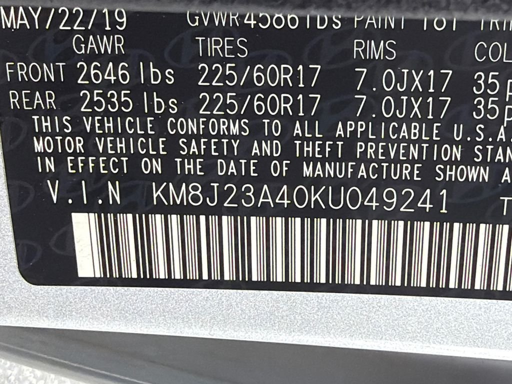 Used 2019 Silver Hyundai SE image 31