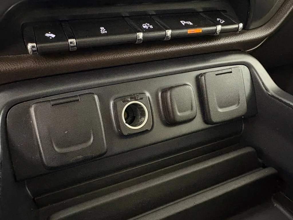 Used 2014 Black Chevrolet LTZ image 36