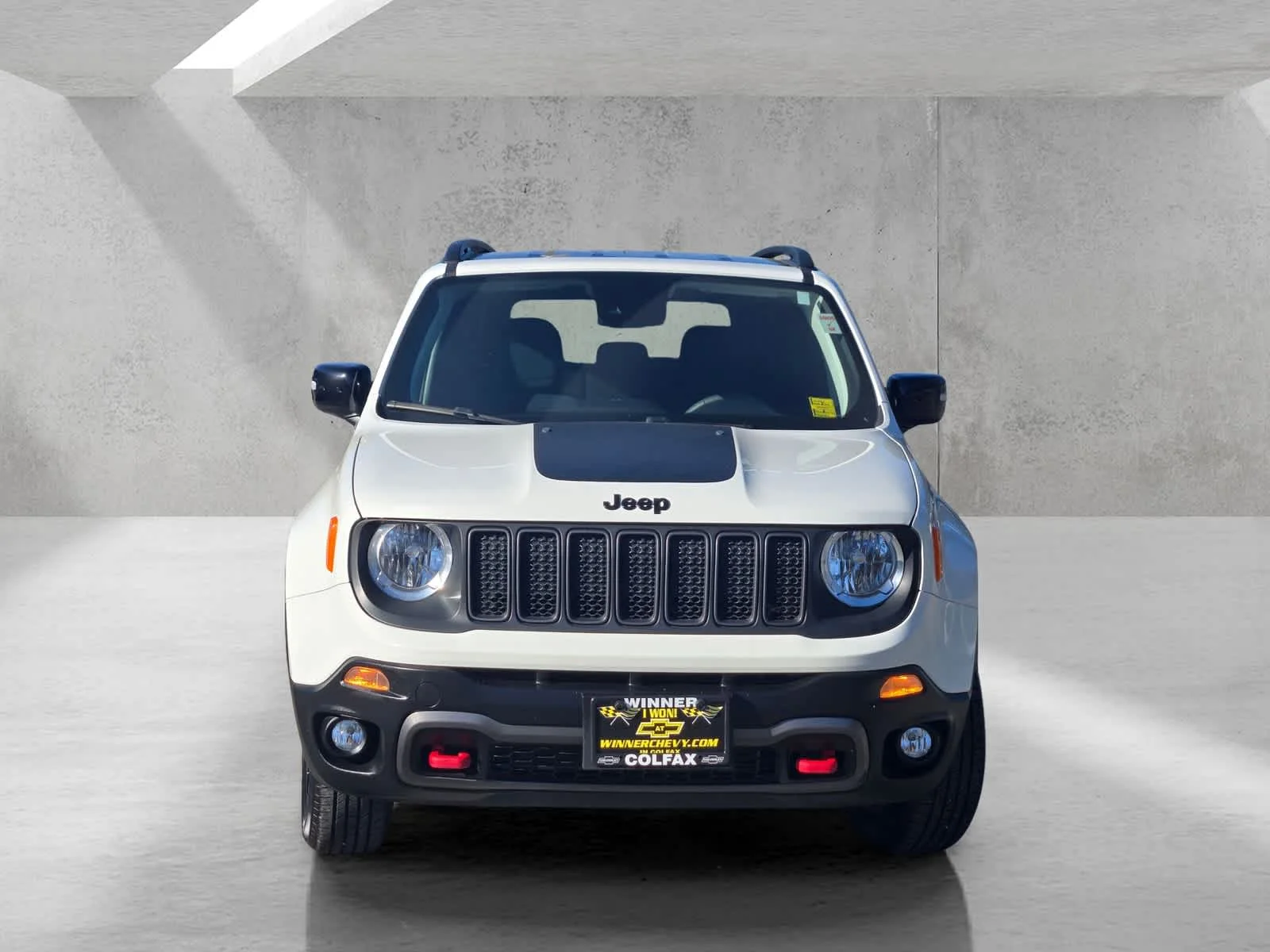 Used 2023  Jeep Trailhawk image 2