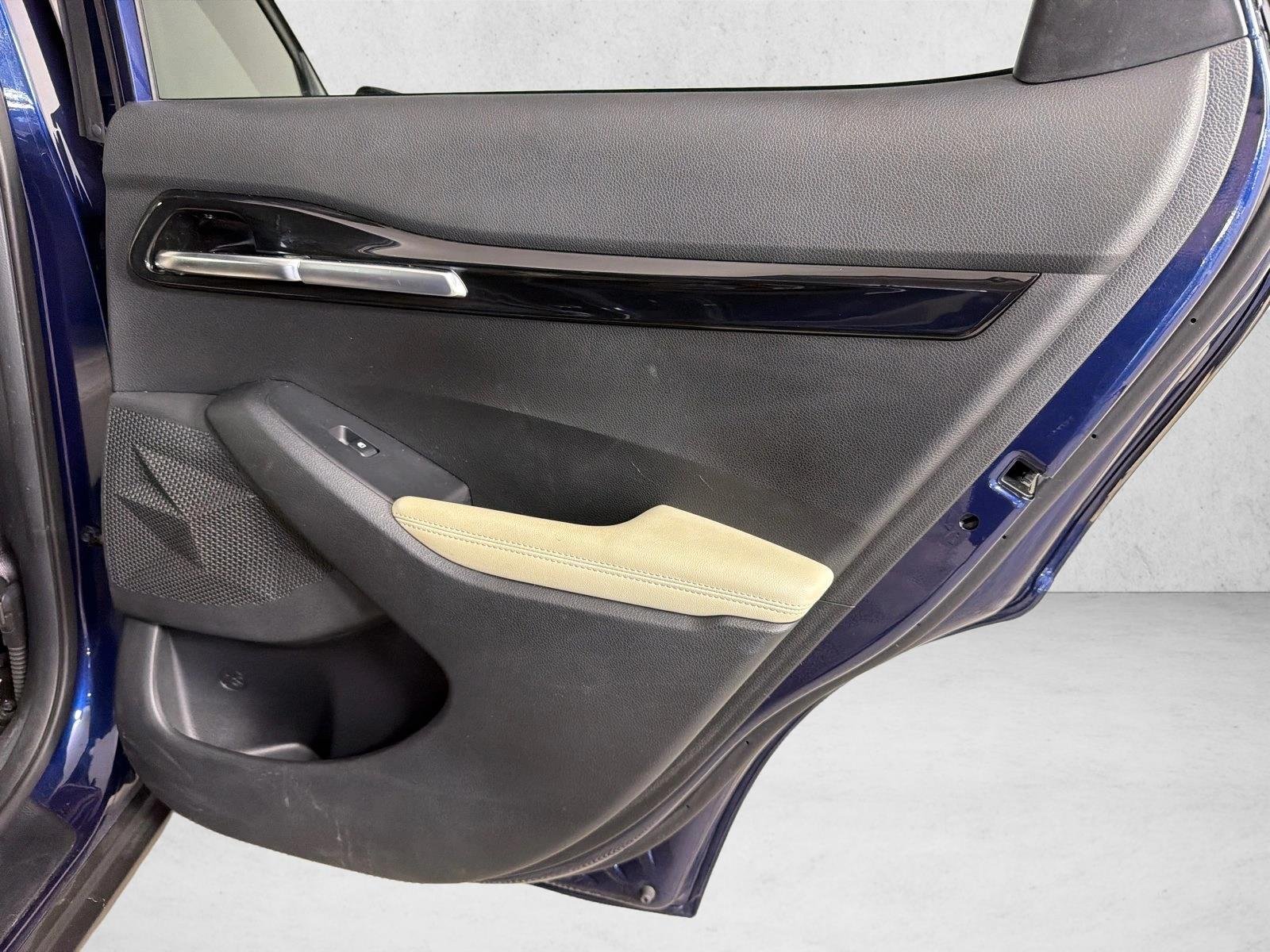 Used 2022 Dark Ocean Blue/Black Roof Kia SX image 17