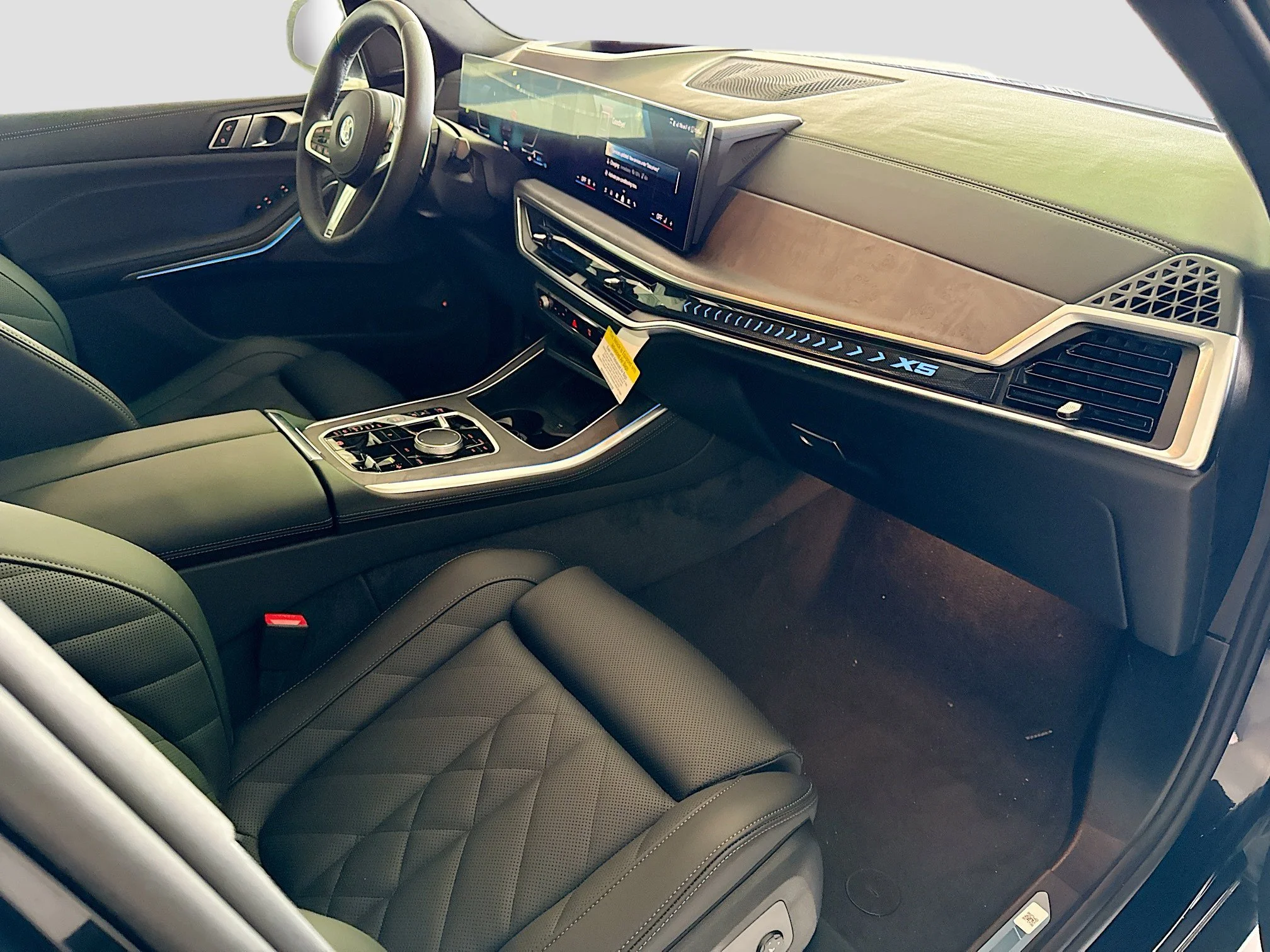 2026 BMW X5 50e - Photo 14