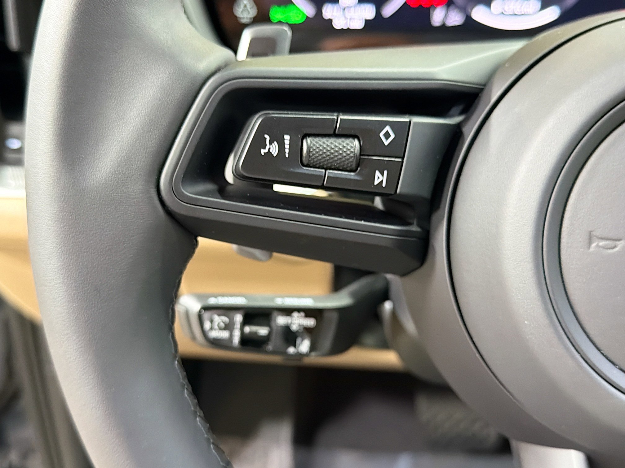 New 2026 Arctic Grey Porsche E-Hybrid image 36